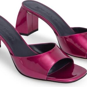 NWOT BY FAR Romy Metallic Patent Slide Sandals Size 8 (38)